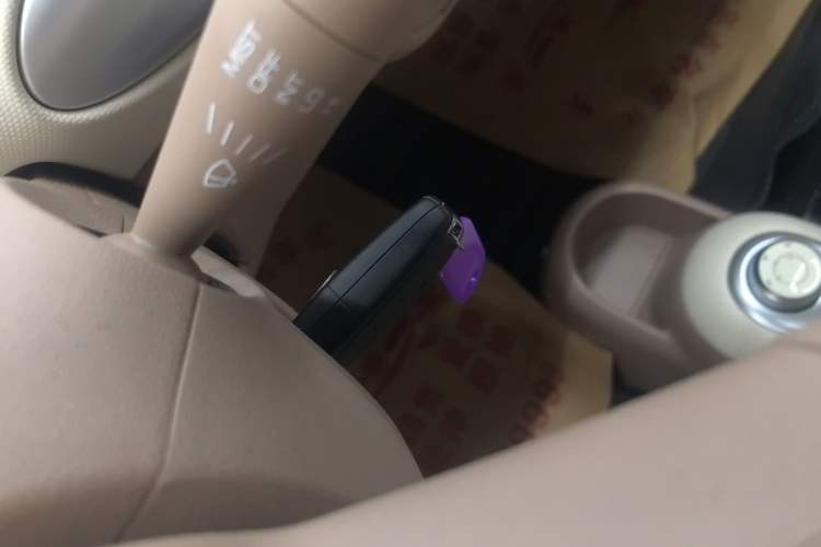 Used Wuling Hongguang MINIEV 2025 Four-Door Version Advanced Edition Vehicle Key