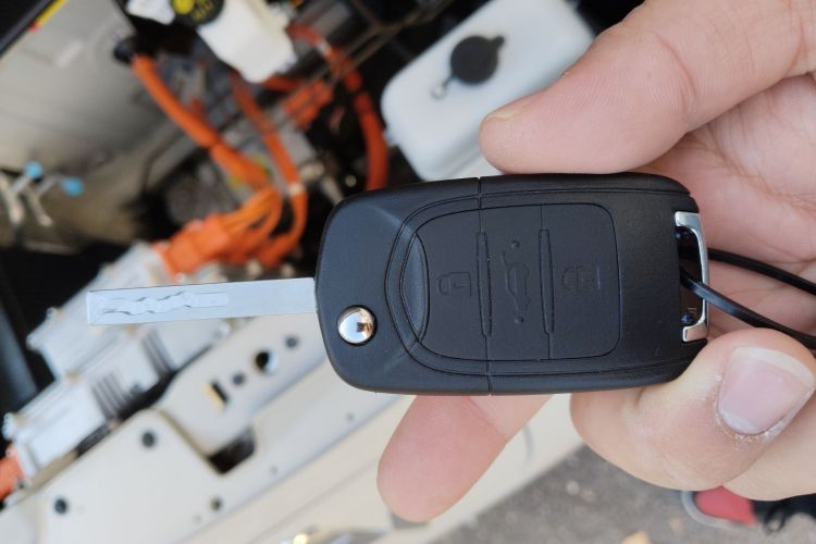 Used Wuling Hongguang MINIEV 2025 Four-Door Version Advanced Edition Vehicle Key