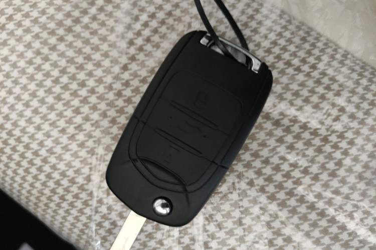 Used Wuling Hongguang MINIEV 2025 Four-Door Version Advanced Edition Vehicle Key