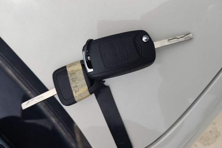 Used Wuling Hongguang MINIEV 2025 Four-Door Version Advanced Edition Vehicle Key