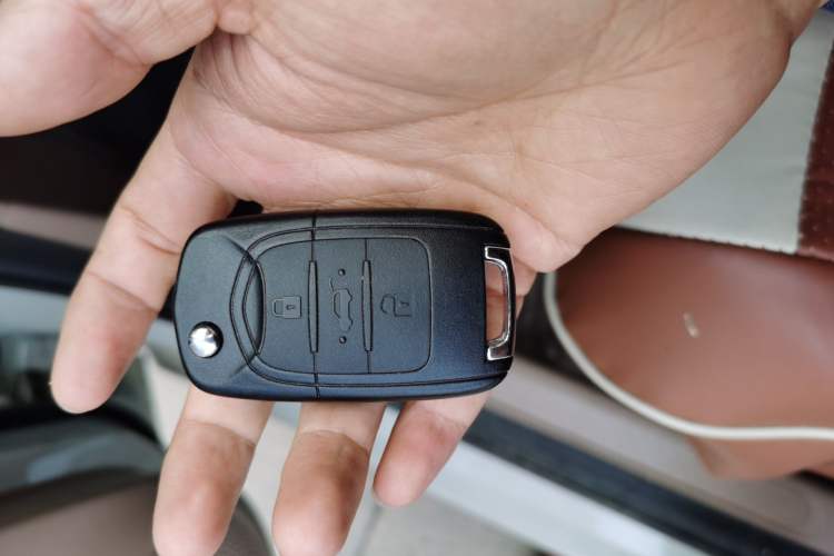Used Wuling Hongguang MINIEV 2025 Four-Door Version Advanced Edition Vehicle Key