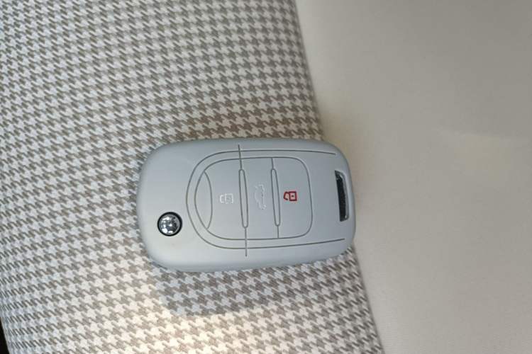 Used Wuling Hongguang MINIEV 2025 Four-Door Version Advanced Edition Vehicle Key