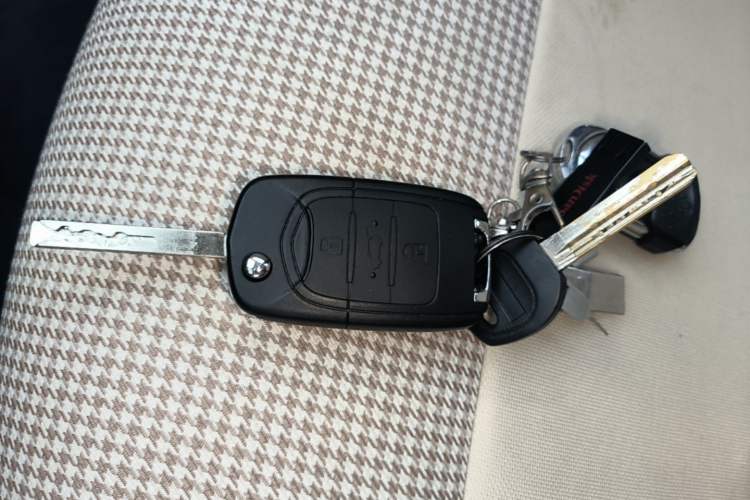Used Wuling Hongguang MINIEV 2025 Four-Door Version Advanced Edition Vehicle Key