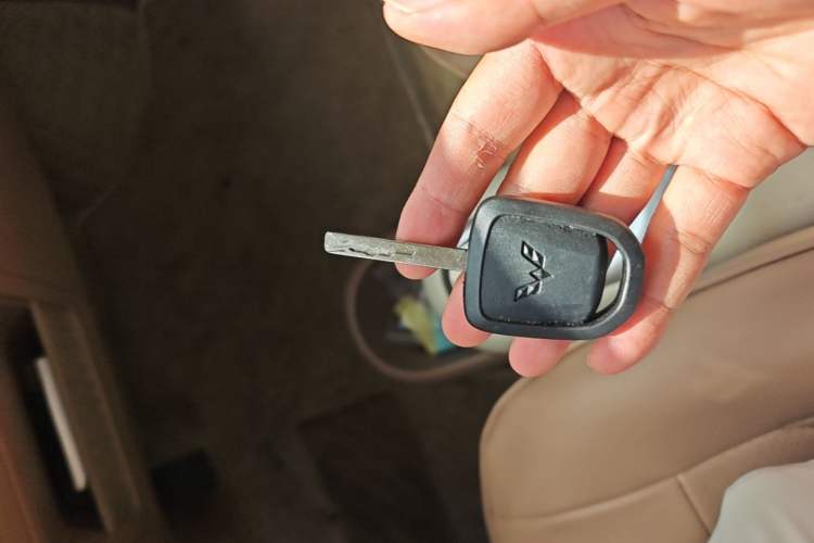 Used Wuling Hongguang MINIEV 2025 Four-Door Version Advanced Edition Vehicle Key