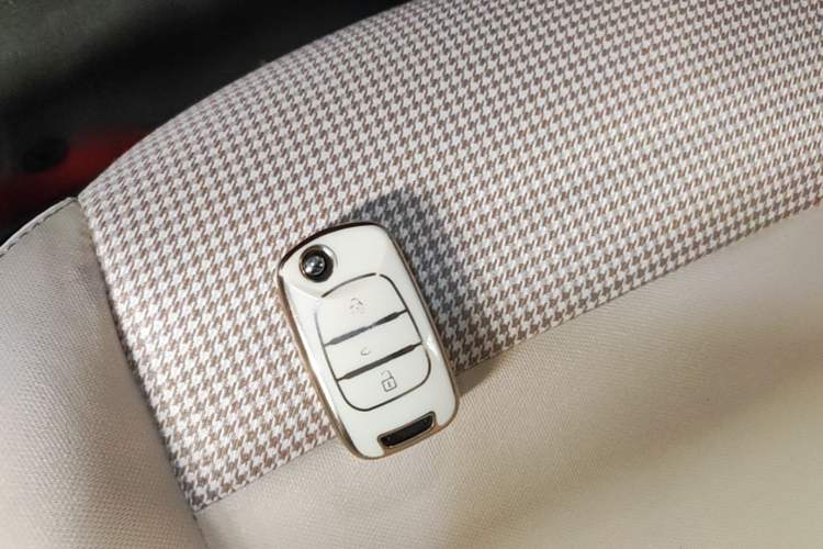 Used Wuling Hongguang MINIEV 2025 Four-Door Version Advanced Edition Vehicle Key