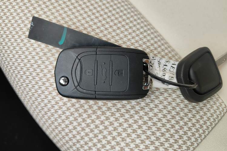 Used Wuling Hongguang MINIEV 2025 Four-Door Version Advanced Edition Vehicle Key