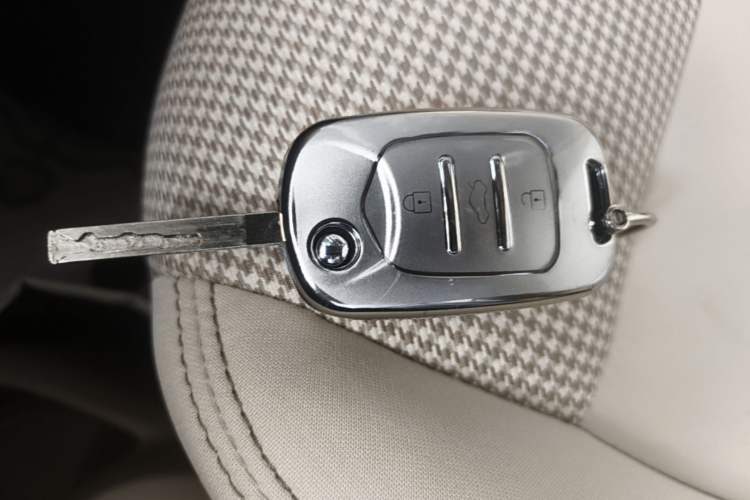 Used Wuling Hongguang MINIEV 2025 Four-Door Version Advanced Edition Vehicle Key