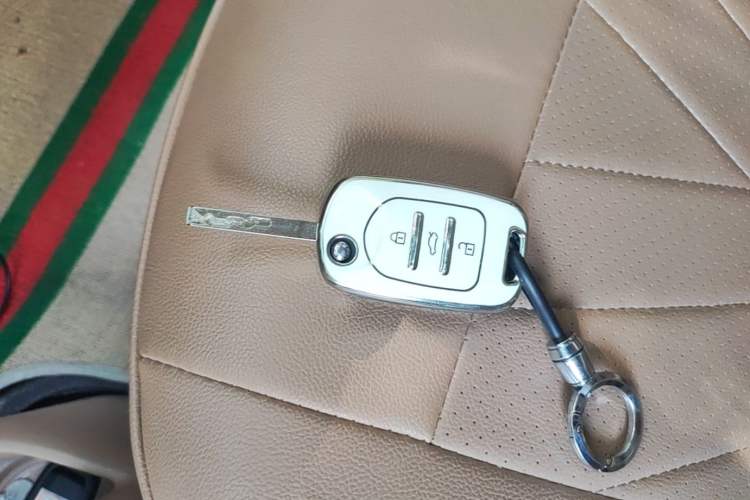 Used Wuling Hongguang MINIEV 2025 Four-Door Version Advanced Edition Vehicle Key