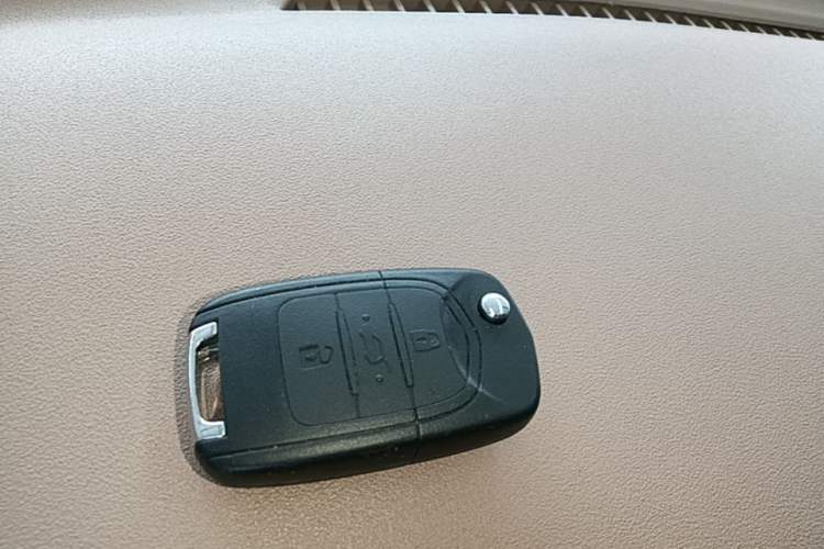 Used Wuling Hongguang MINIEV 2025 Four-Door Version Advanced Edition Vehicle Key