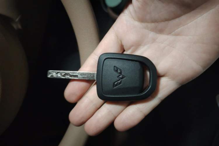 Used Wuling Hongguang MINIEV 2025 Four-Door Version Advanced Edition Vehicle Key