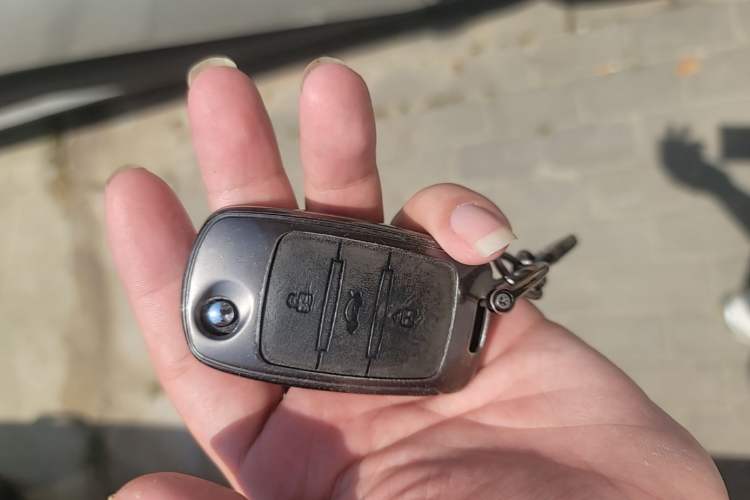 Used Wuling Hongguang MINIEV 2025 Four-Door Version Advanced Edition Vehicle Key