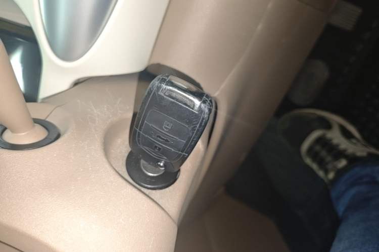 Used Wuling Hongguang MINIEV 2025 Four-Door Version Advanced Edition Vehicle Key