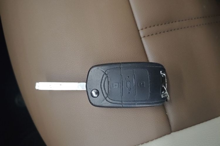 Used Wuling Hongguang MINIEV 2025 Four-Door Version Advanced Edition Vehicle Key