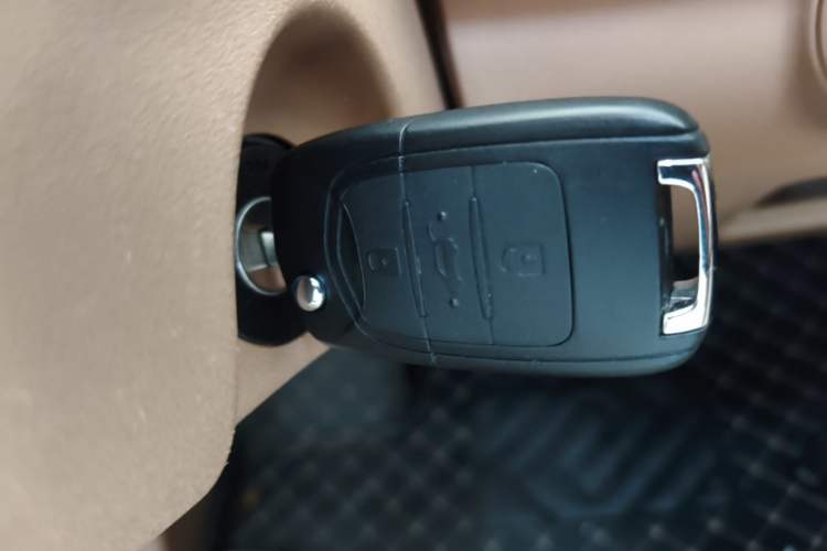 Used Wuling Hongguang MINIEV 2025 Four-Door Version Advanced Edition Vehicle Key