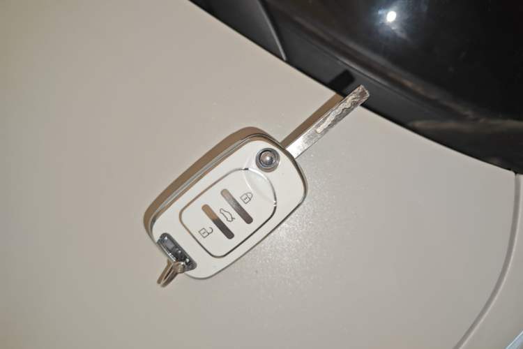Used Wuling Hongguang MINIEV 2025 Four-Door Version Advanced Edition Vehicle Key
