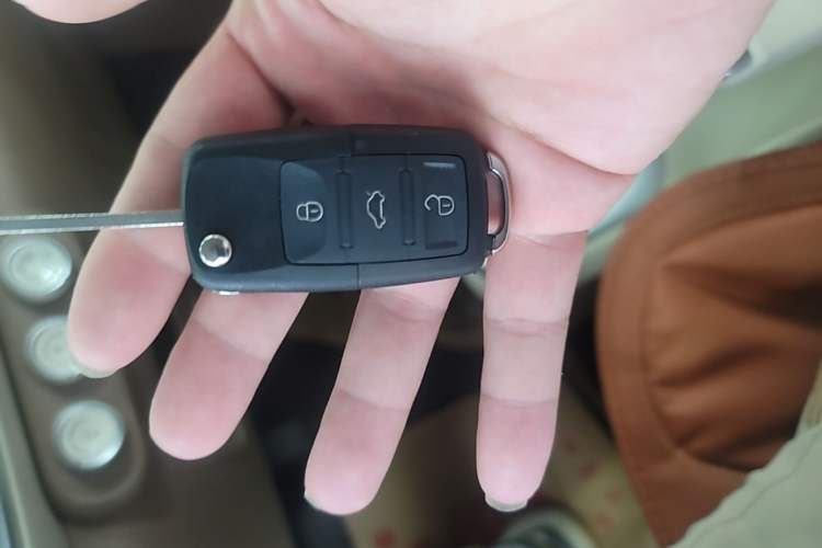 Used Wuling Hongguang MINIEV 2025 Four-Door Version Advanced Edition Vehicle Key