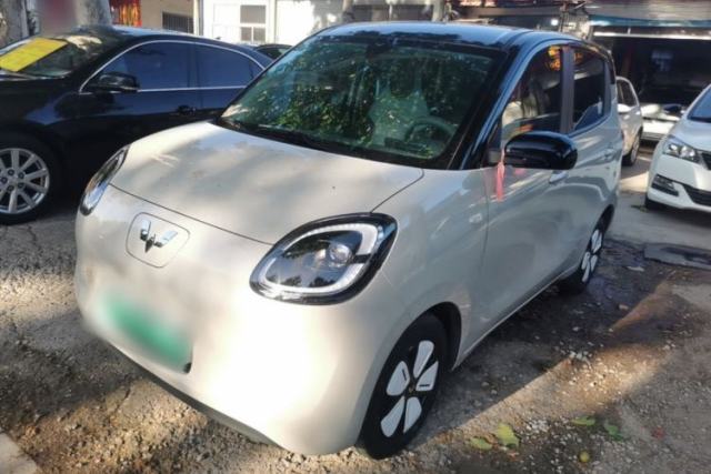 Ojetý Wuling Hongguang MINIEV 2025 Four-Door Version Advanced Edition