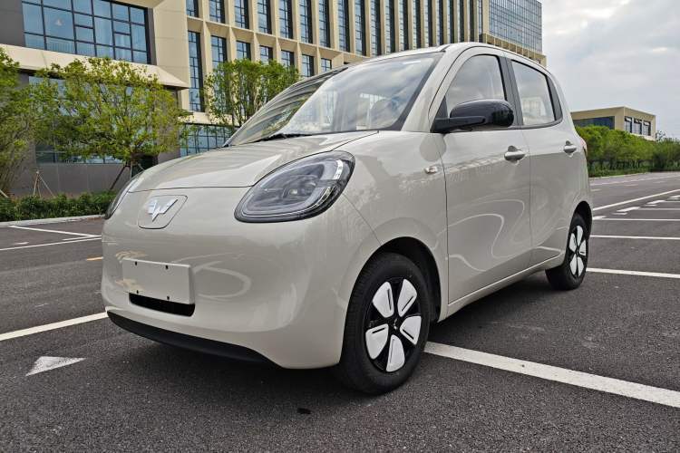 Used Wuling Hongguang MINIEV 2025 Four-Door Version Advanced Edition Guazi used car, China used car export, Used car for sale, Used cars, Cheapest cars for sale