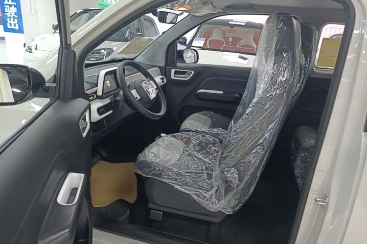 Used Wuling Hongguang MINIEV 2025 Four-Door Version 301km Zhenxiang+ Model Driver Seat