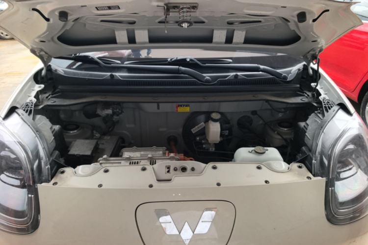 Used Wuling Hongguang MINIEV 2025 Four-Door Version Advanced Edition Engine Bay