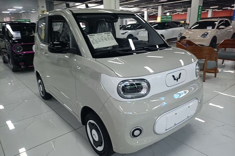 Used Wuling Hongguang MINIEV 2025 Four-Door Version Advanced Edition Exterior 1