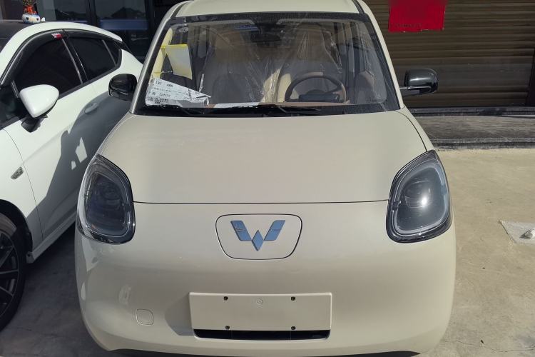Used Wuling Hongguang MINIEV 2025 Four-Door Version Advanced Edition Front
