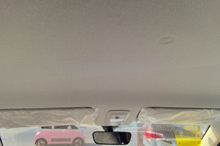 Used Wuling Hongguang MINIEV 2025 Four-Door Version Advanced Edition Headliner