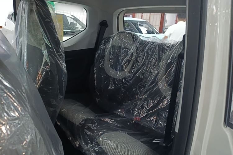 Used Wuling Hongguang MINIEV 2025 Four-Door Version 301km Zhenxiang+ Model Left Rear Seat