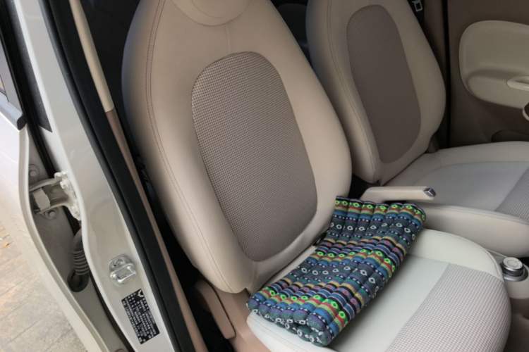 Used Wuling Hongguang MINIEV 2025 Four-Door Version Advanced Edition Right Front Seat