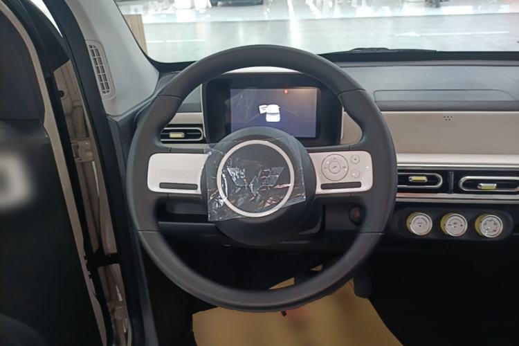 Used Wuling Hongguang MINIEV 2025 Four-Door Version 301km Zhenxiang+ Model Steering Wheel