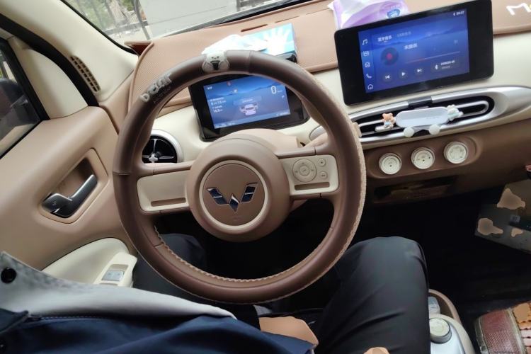 Used Wuling Hongguang MINIEV 2025 Four-Door Version Zhenxiang+ Edition Steering Wheel