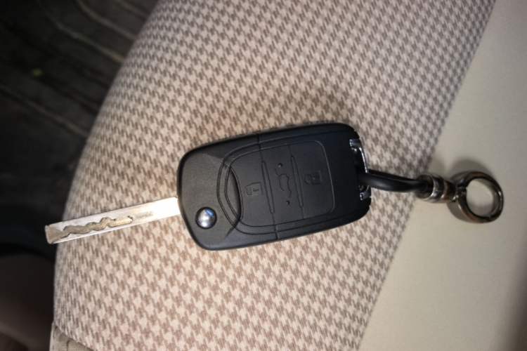 Used Wuling Hongguang MINIEV 2025 Four-Door Version Advanced Edition Vehicle Key