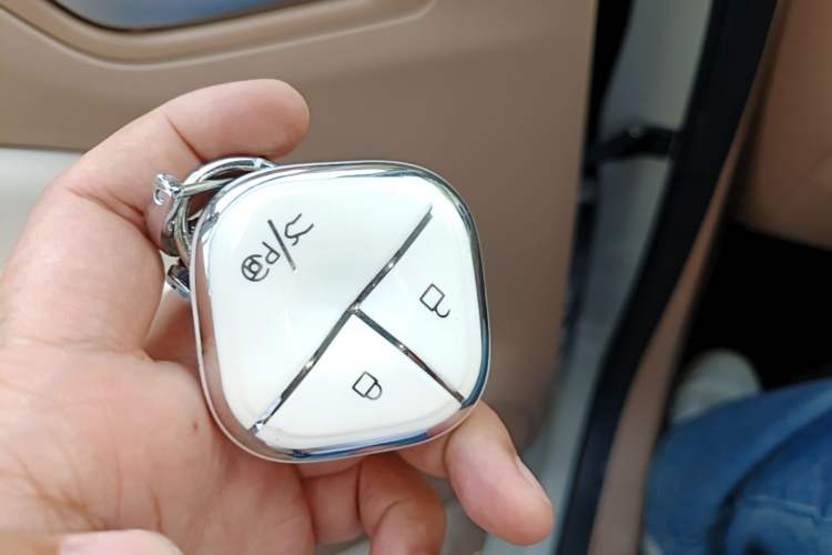 Used Wuling Hongguang MINIEV 2025 Four-Door Version Zhenxiang+ Edition Vehicle Key