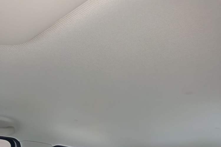 Used Wuling Hongguang MINIEV 2026 Model Fifth Generation, 301km Deluxe Edition Headliner
