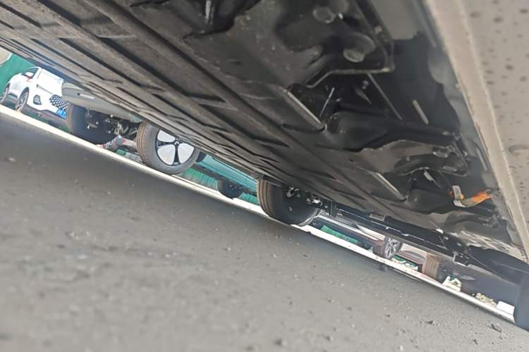 Used Wuling Hongguang MINIEV 2026 Model Fifth Generation, 301km Deluxe Edition Chassis Rear Right