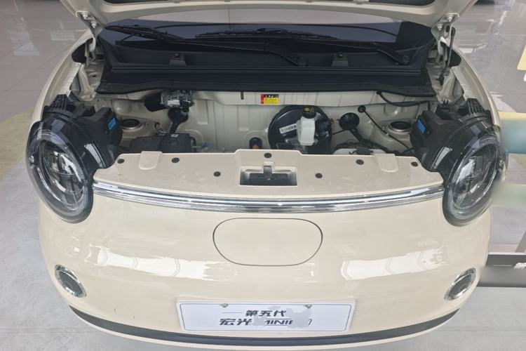 Used Wuling Hongguang MINIEV 2026 Model Fifth Generation, 301km Deluxe Edition Engine Bay