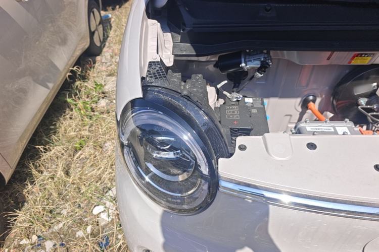 Used Wuling Hongguang MINIEV 2026 Model Fifth Generation, 205km Deluxe Edition Engine Bay Right