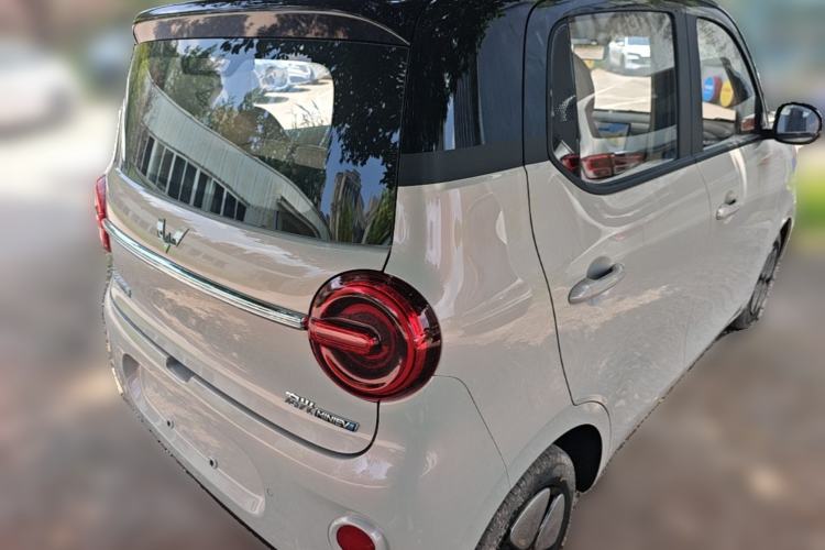 Used Wuling Hongguang MINIEV 2026 Model Fifth Generation, 301km Deluxe Edition Rear Right 45 Deg