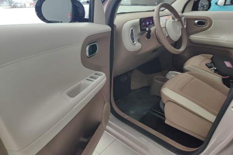 Used Wuling Hongguang MINIEV 2026 Model Fifth Generation, 301km Deluxe Edition Driver Seat