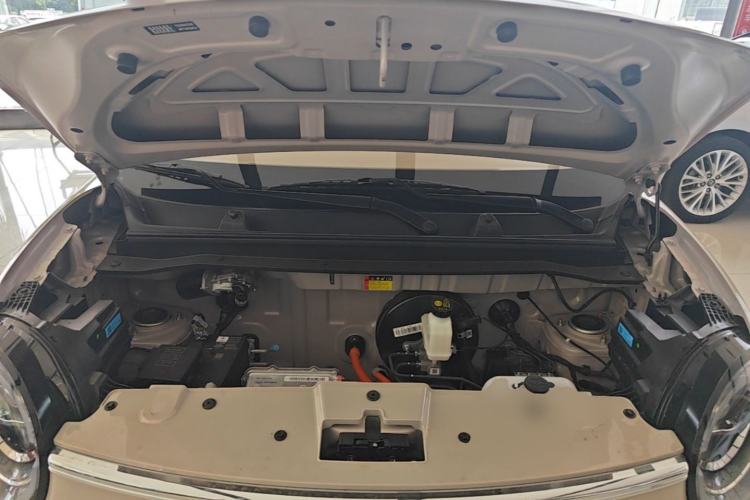 Used Wuling Hongguang MINIEV 2026 Model Fifth Generation, 301km Deluxe Edition Engine Bay