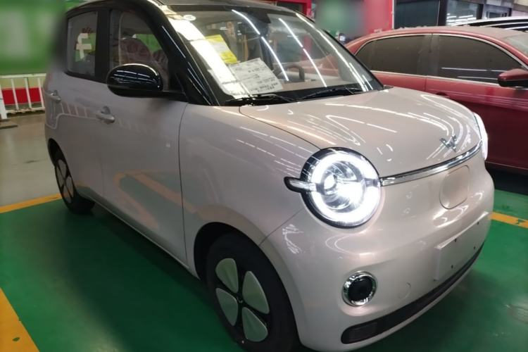 Used Wuling Hongguang MINIEV 2026 Model Fifth Generation, 205km Advanced Edition Front Right 45 Deg