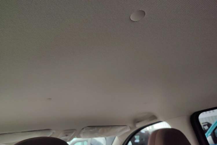 Used Wuling Hongguang MINIEV 2026 Model Fifth Generation, 301km Deluxe Edition Headliner