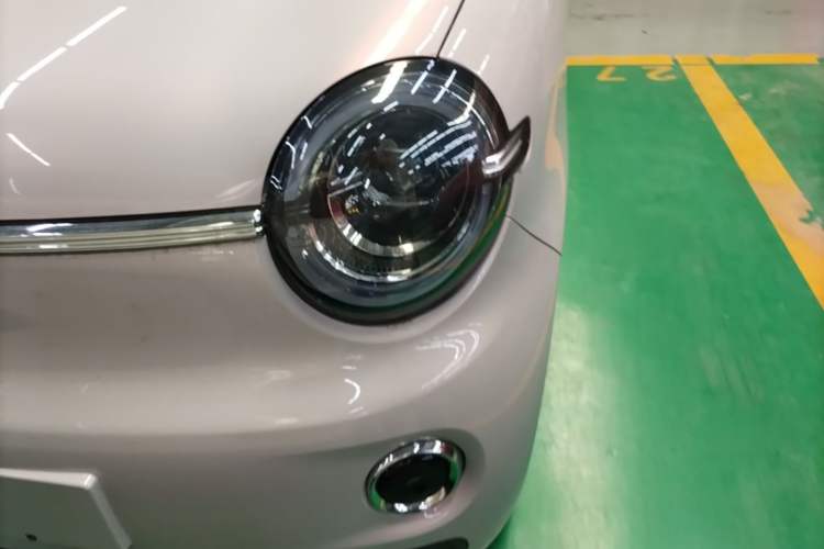 Used Wuling Hongguang MINIEV 2026 Model Fifth Generation, 205km Advanced Edition Left Front Headlight