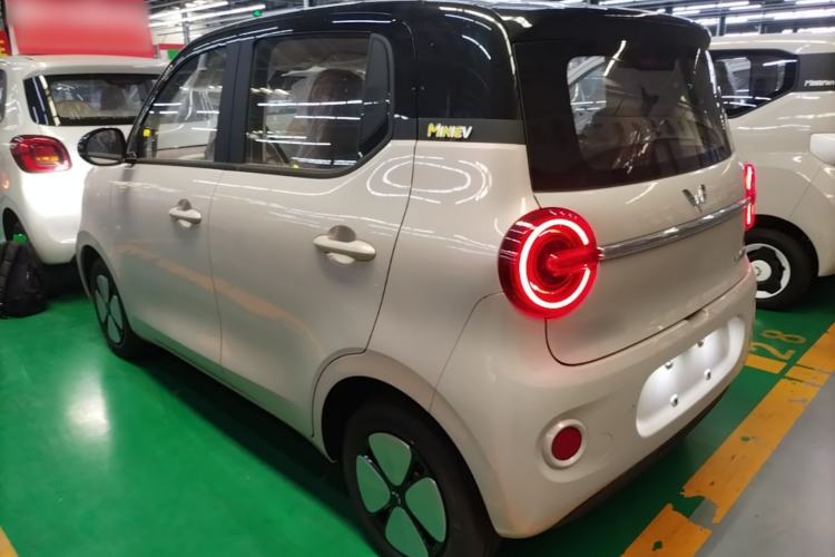 Used Wuling Hongguang MINIEV 2026 Model Fifth Generation, 205km Advanced Edition Rear Left 45 Deg