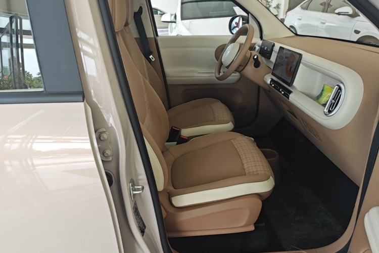 Used Wuling Hongguang MINIEV 2026 Model Fifth Generation, 301km Deluxe Edition Right Front Seat