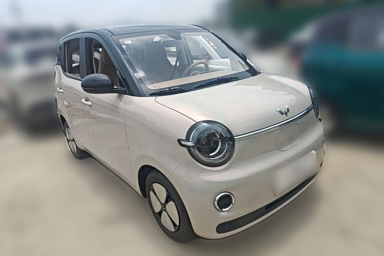 Used Wuling Hongguang MINIEV 2026 Model Fifth Generation, 301km Deluxe Edition Front Right 45 Deg