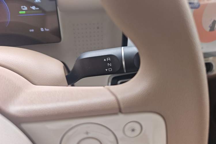 Used Wuling Hongguang MINIEV 2026 Model Fifth Generation, 301km Deluxe Edition Gear Lever