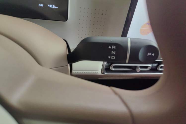 Used Wuling Hongguang MINIEV 2026 Model Fifth Generation, 301km Deluxe Edition Gear Lever