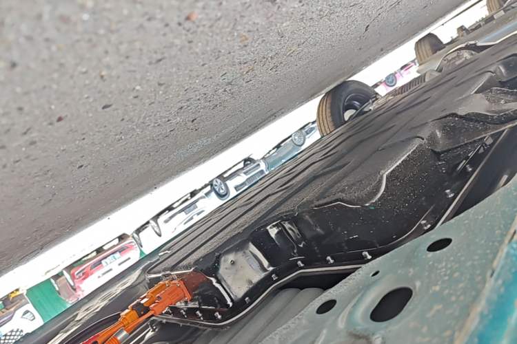 Used Wuling Hongguang MINIEV 2026 Model Fifth Generation, 301km Deluxe Edition Chassis Front Right
