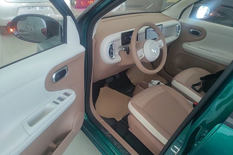 Used Wuling Hongguang MINIEV 2026 Model Fifth Generation, 301km Deluxe Edition Driver Seat
